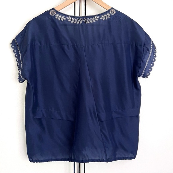 BCBGmaxazria Navy Blue Silk Embroidered Short Sleeve Peasant Blouse Size Medium - Picture 5 of 9
